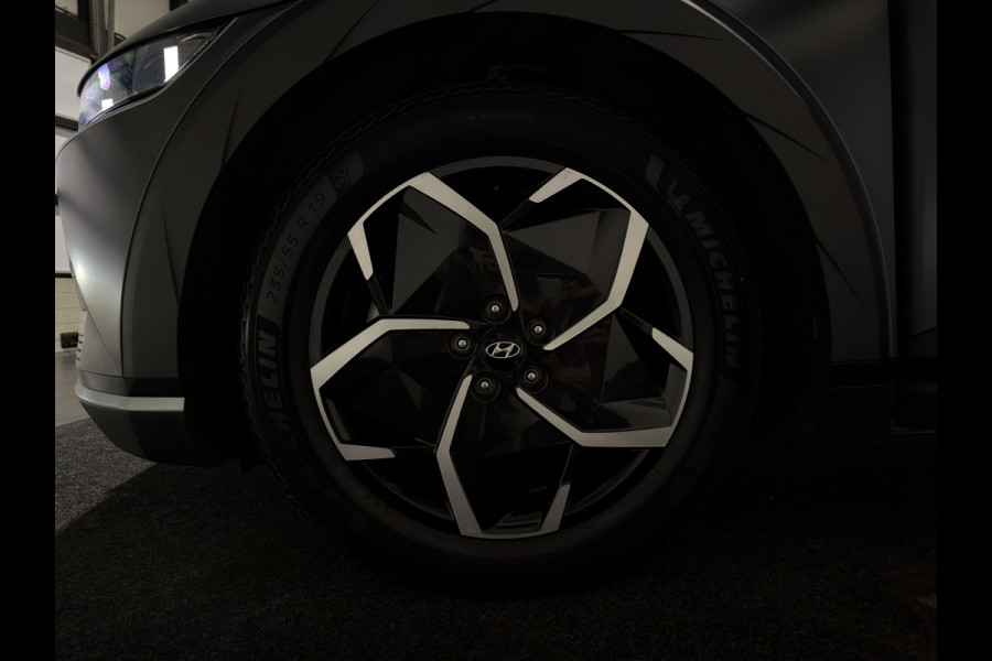 Hyundai IONIQ 5 Connect+ 77.4 kWh | Leder interieur | Trekhaak | Full Option | Soh (batterijcheck) Waarde 92,7 %