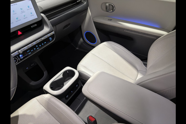 Hyundai IONIQ 5 Connect+ 77.4 kWh | Leder interieur | Trekhaak | Full Option | Soh (batterijcheck) Waarde 92,7 %