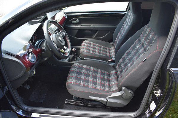 Volkswagen up! 1.0 TSI GTI Camera