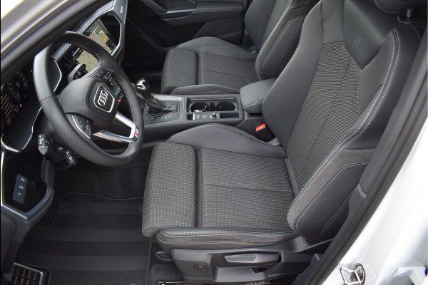 Audi Q3 45 TFSI e S-Line 245 Pk Navi Sfeer Camera ACC Apple Carplay Keyless 19 Inch