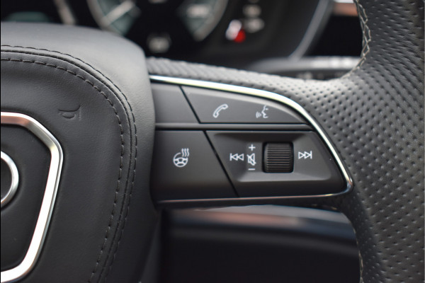 Audi Q3 45 TFSI e S-Line 245 Pk Navi Sfeer Camera ACC Apple Carplay Keyless 19 Inch