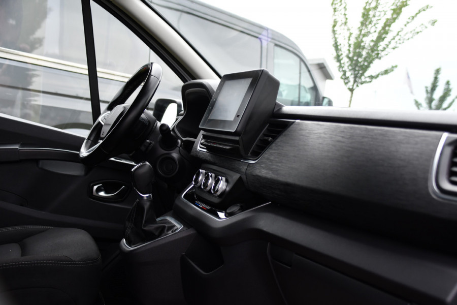 Renault Trafic 2.0 Blue dCi EDC 170 T29 L2H1 Anniversary Extra DC Virtual, Cruise, Camera, Carplay, LED, 170pk, Trekhaak, Stoelverwarming, multimedia, Sensoren, Uniek!