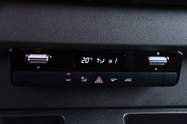 Mercedes-Benz Sprinter 317 1.9 CDI L2 Pro AMG Edition FACELIFT! Camera, Cruise, Carplay, 10,5'' Mbux, Stoelverwarming, Geveerde stoel, 170pk, Automaat, LED, Uniek!
