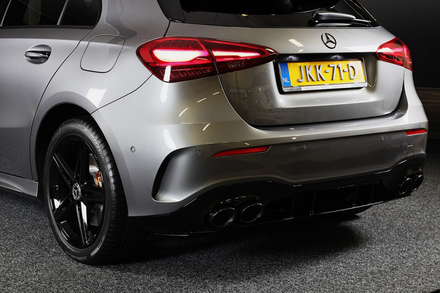 Mercedes-Benz A-Klasse 250 e AMG 45 Look / Memory / Elek Stoelen / Acc / Head Up / 360 Camera / Pano / 18 Inch