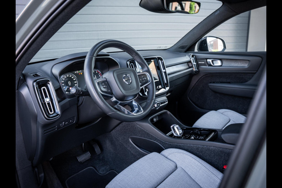 Volvo XC40 1.5 T5 Plug-in hybrid Plus Dark - Pano l Memory l h/Kardon l ACC l 360cam