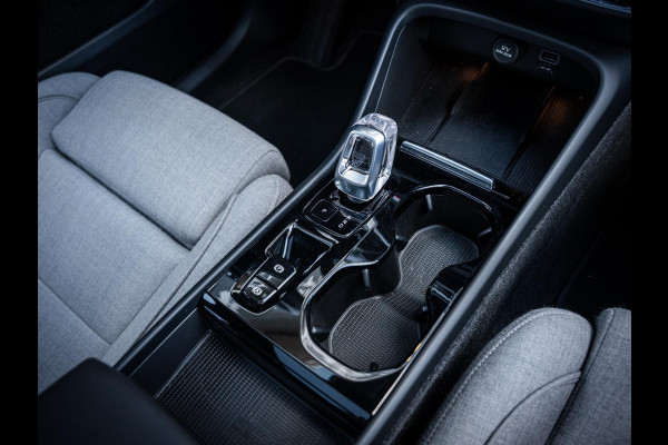 Volvo XC40 1.5 T5 Plug-in hybrid Plus Dark - Pano l Memory l h/Kardon l ACC l 360cam