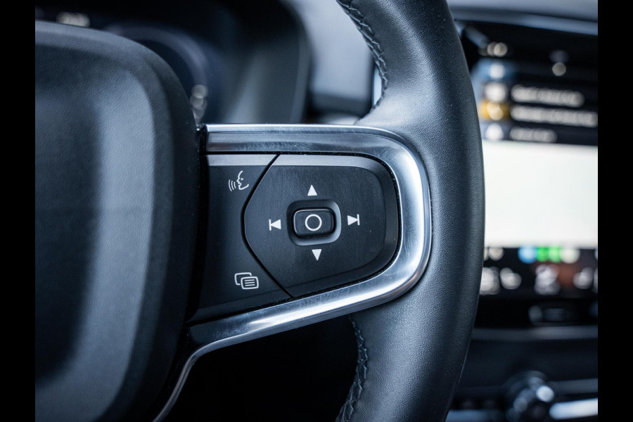 Volvo XC40 1.5 T5 Plug-in hybrid Plus Dark - Pano l Memory l h/Kardon l ACC l 360cam