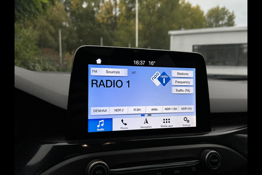 Ford Focus 1.5 EcoBoost ST Line Business Pano Navi Automaat