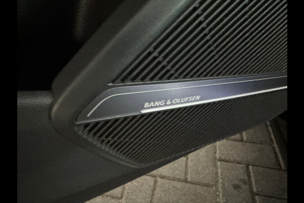 Audi Q5 55 TFSI e S Line Pano|RS Seat|B&O|Trekhaak|Luchtvering