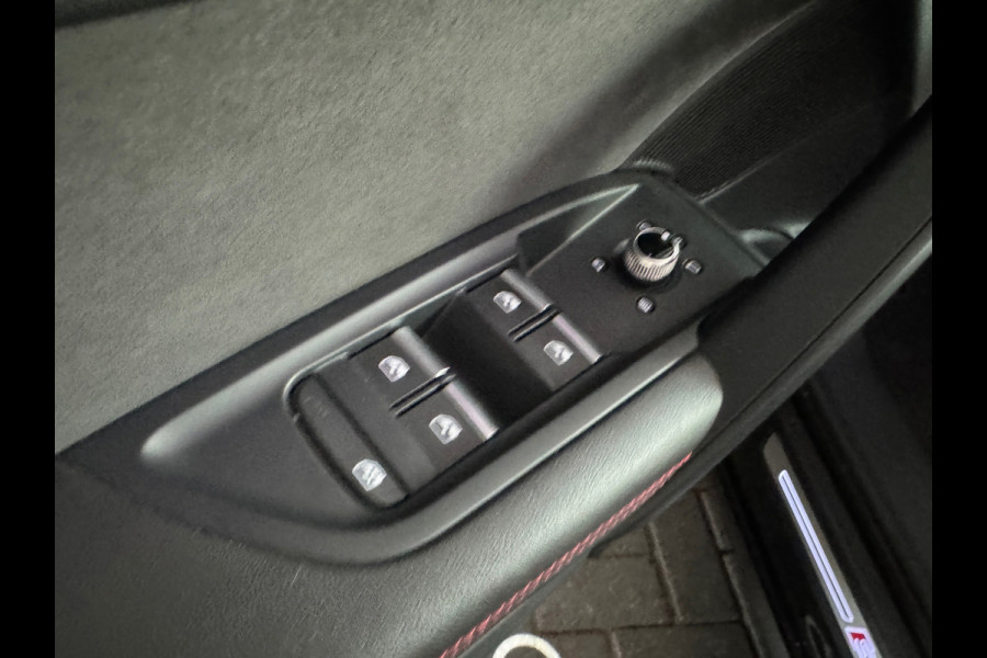 Audi Q5 55 TFSI e S Line Pano|RS Seat|B&O|Trekhaak|Luchtvering