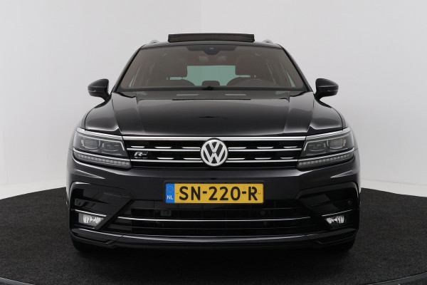 Volkswagen Tiguan 1.4 TSI Highline Business R (PANORAMADAK, TREKHAAK, DIGITALE COCKPIT, STOELVERWARMING, CRUISE ADAPTIEF)
