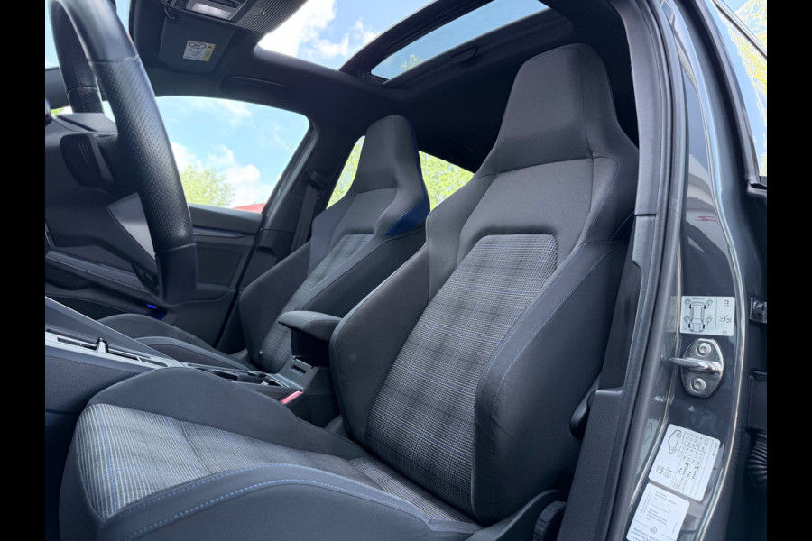 Volkswagen Golf 1.4 eHybrid GTE Pano/Matrix/Blindspot