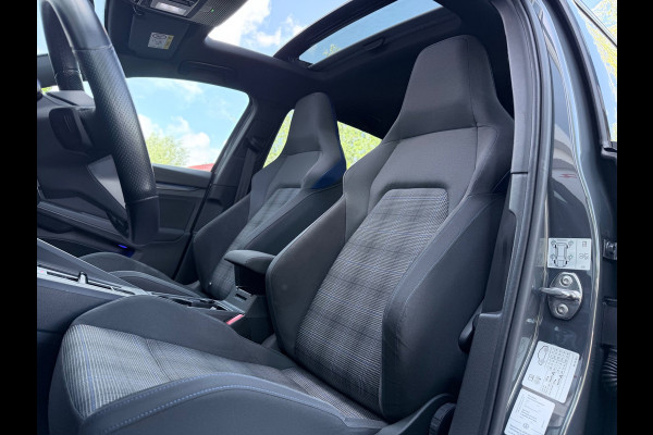 Volkswagen Golf 1.4 eHybrid GTE Pano/Matrix/Blindspot