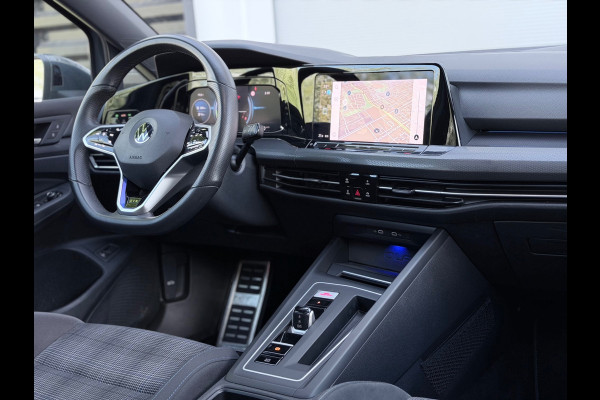 Volkswagen Golf 1.4 eHybrid GTE Pano/Matrix/Blindspot