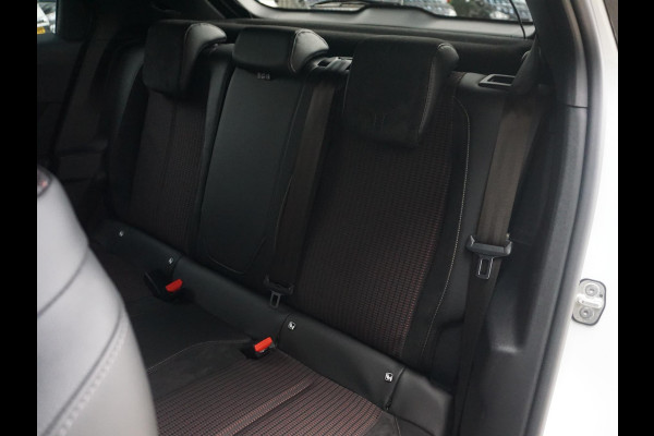DS DS 3 Crossback 1.2 PureTech Performance Line Parkeerhulp v/a