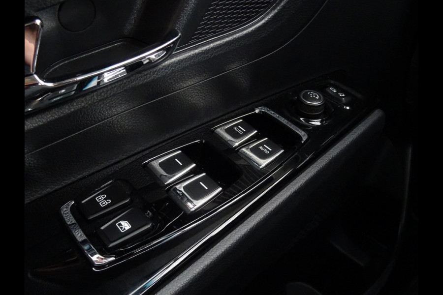 SsangYong Korando E-Motion Platinum 2WD * 326 KM ACCURADIUS * LUXE UITV. !!