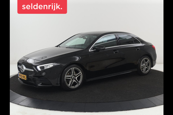 Mercedes-Benz A-Klasse 200 Business Solution AMG | Stoelverwarming | Carplay | Leder/Alcantara | Camera | Sfeerverlichting | Park Assist | Climate control | Full LED | Bluetooth | Cruise control