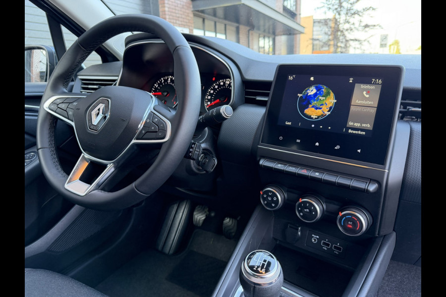 Renault Clio 1.0 TCe Navigatie / Apple CarPlay - Android / 1e Eigenaar / ALL-Season banden / Cruise Control / PDC met optische w