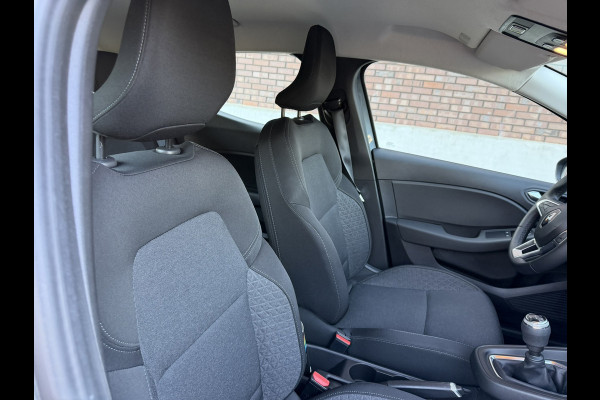 Renault Clio 1.0 TCe Navigatie / Apple CarPlay - Android / 1e Eigenaar / ALL-Season banden / Cruise Control / PDC met optische w