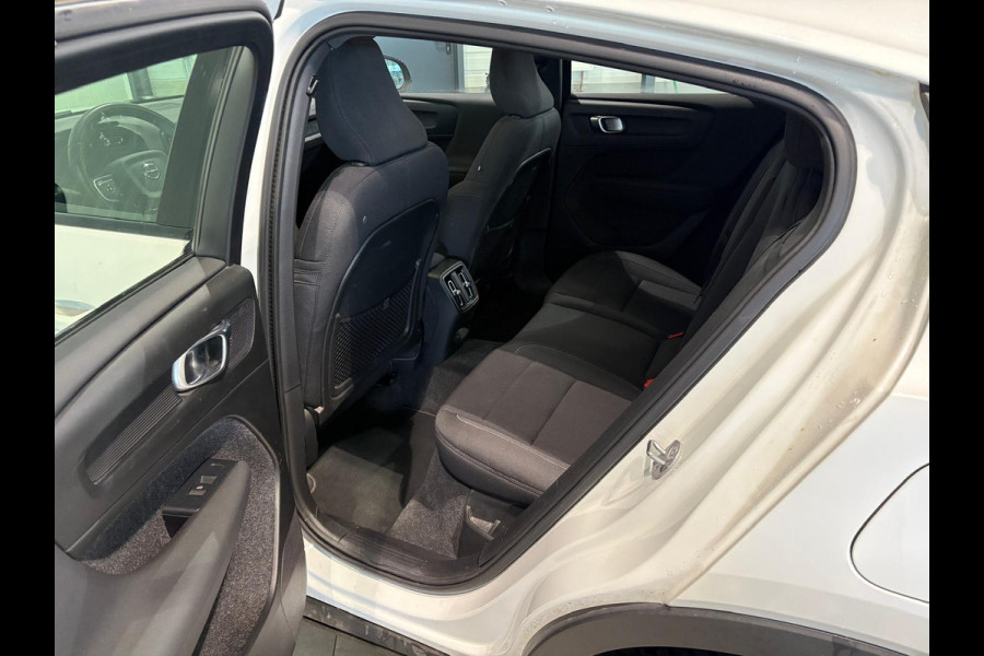 Volvo C40 Aut. Single Motor Extened Range 82 kWh Parkeercamera 252pk