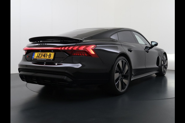 Audi e-tron GT RS 93 kWh VAN: 74.900,- VOOR: 69.877,- UW WKVOORDEEL: 5.023,- | SOH 100%!!!!| PANO | 21 INCH | STOELVENTILATIE & MASSAGE | BANG & OLUFSEN | 360 CAMERA | ADAPTIVE AIR SUSPENSION | LASER  MATRIX LED KOPLAMPEN | VIERWIELBESTURING | HEAD-UP DISPLAY | ADAPTIEVE CRUISE | RIJKLAAR MET 12 MND BOVAG GARANTIE