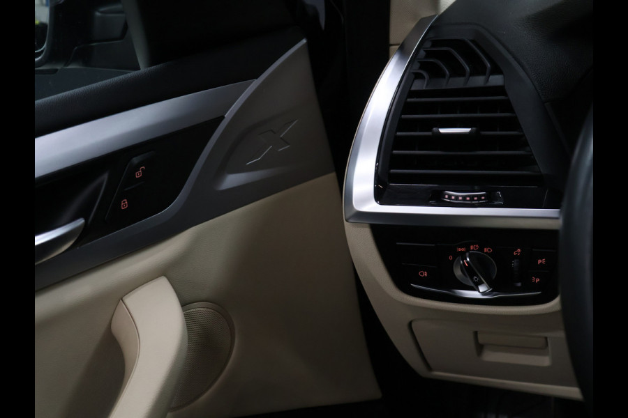 BMW X3 xDrive30e High Executive [APPLE CARPLAY, HEAD-UP, STOELVERWARMING, VOL LEDER, ADAPTIVE LED, PDC V+A, CRUISE CONTROL, ELEKTRISCHE ACHTERKLEP, CLIMATE CONTROL, NIEUWSTAAT]