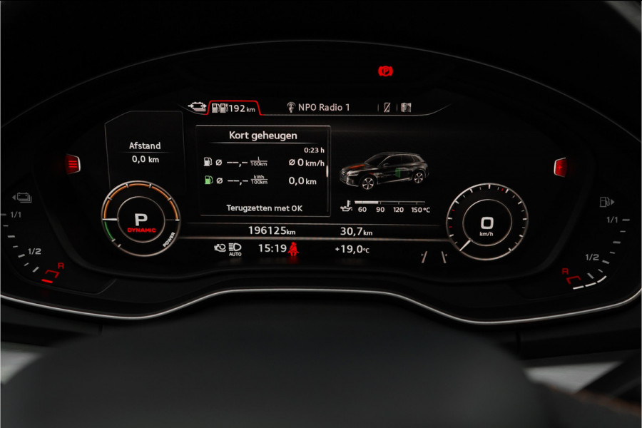Audi Q5 55 TFSI e Quattro Competition S-Line Pano Luchtvering B&O Trekhaak