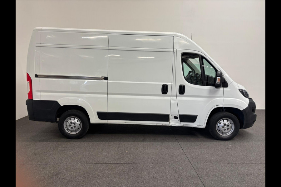 Peugeot Boxer 335 2.0 BlueHDI L2H2 Pro