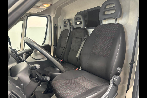 Peugeot Boxer 335 2.0 BlueHDI L2H2 Pro