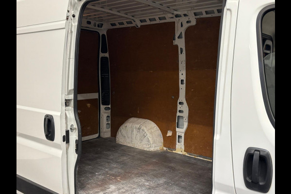 Peugeot Boxer 335 2.0 BlueHDI L2H2 Pro