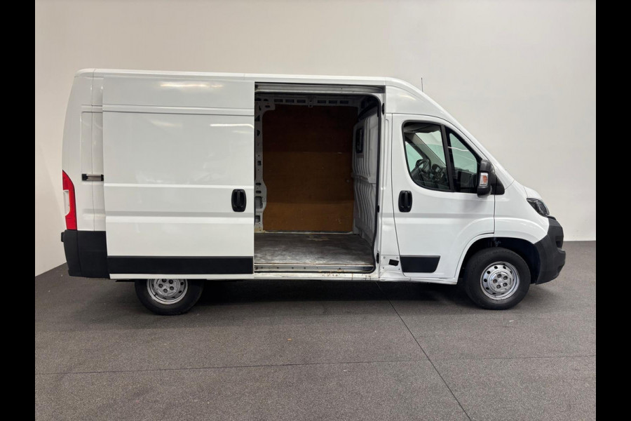 Peugeot Boxer 335 2.0 BlueHDI L2H2 Pro
