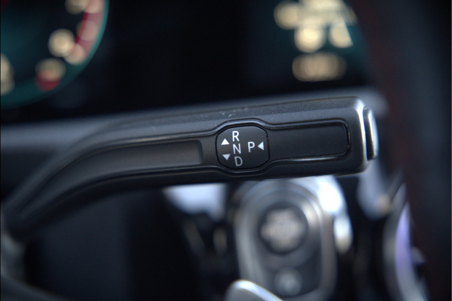 Mercedes-Benz CLA-Klasse Shooting Brake 250 e Premium AMG | Stoelverwarming | Camera | Apple Carplay | Keyless | Adaptive Cruise Control | Ambiance Verlichting | LED | Climate Control