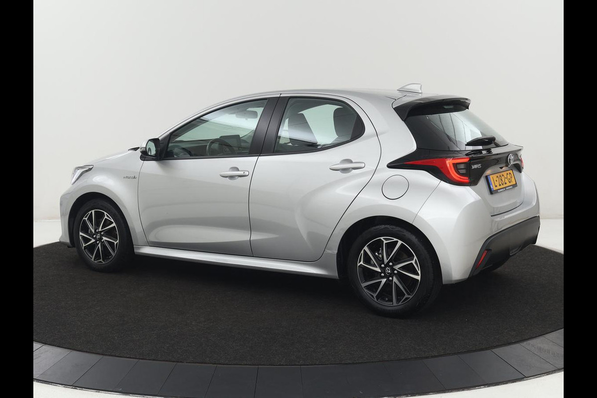 Toyota Yaris 1.5 Hybrid Dynamic | 38.500km NAP | Adaptive Cruise | DAB | Carplay | Full LED | Camera | LM | Keyless | Climate controle | Bluetooth