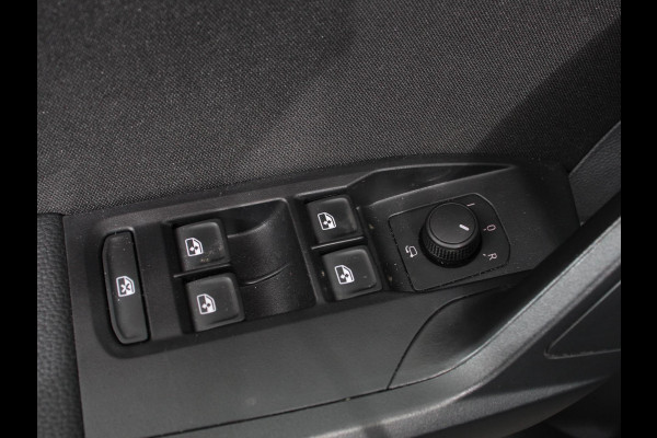 Seat Ibiza 1.0 EcoTSI 116pk DSG FR Navigatie Apple Carplay/Android Auto Climate Control Adapticve Cruise Control Led Camera Dab Parkeer sensoren Keyless Entry