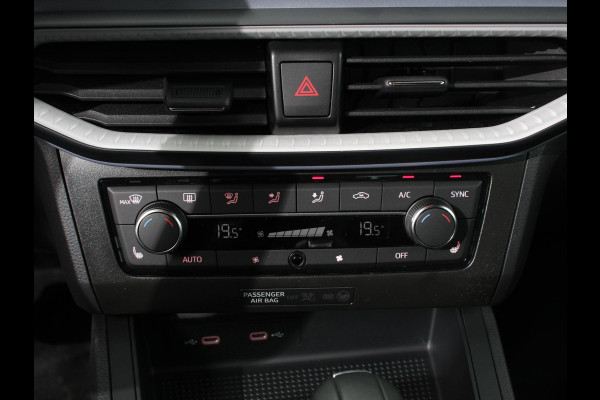 Seat Ibiza 1.0 EcoTSI 116pk DSG FR Navigatie Apple Carplay/Android Auto Climate Control Adapticve Cruise Control Led Camera Dab Parkeer sensoren Keyless Entry
