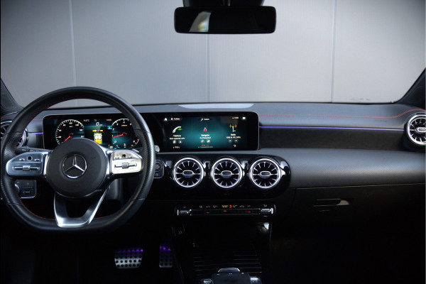 Mercedes-Benz CLA-Klasse Shooting Brake 250 e Premium AMG | Stoelverwarming | Camera | Apple Carplay | Keyless | Adaptive Cruise Control | Ambiance Verlichting | LED | Climate Control