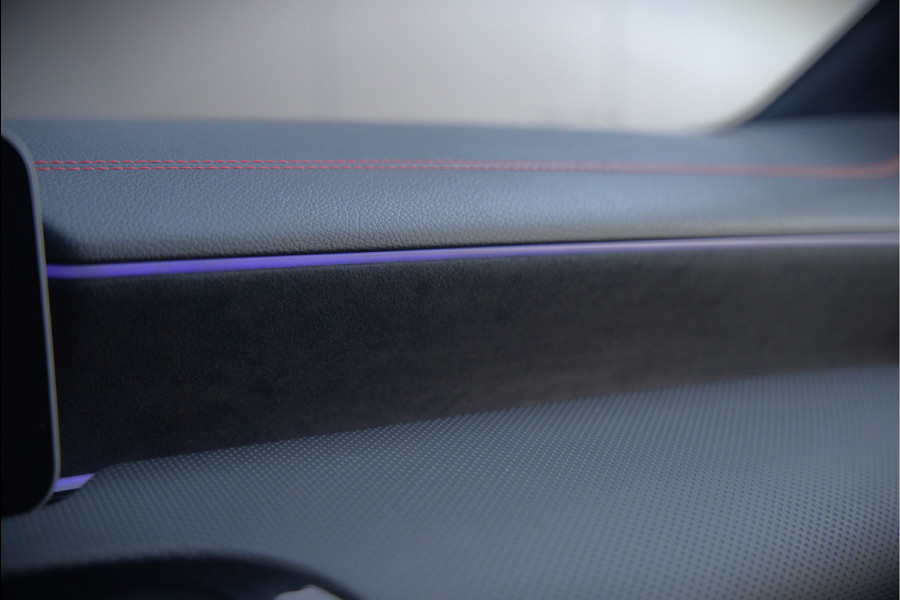 Mercedes-Benz CLA-Klasse Shooting Brake 250 e Premium AMG | Stoelverwarming | Camera | Apple Carplay | Keyless | Adaptive Cruise Control | Ambiance Verlichting | LED | Climate Control