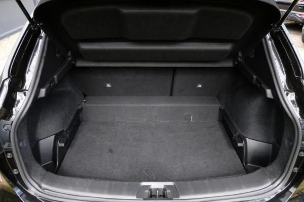 Nissan QASHQAI 1.3 DIG-T Premium Edition 140 PK | Lederen bekleding | Panoramadak | 360 Camera | Stoelverwarming | Navigatie | CarPlay | LMV 19" | LED