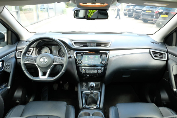 Nissan QASHQAI 1.3 DIG-T Premium Edition 140 PK | Lederen bekleding | Panoramadak | 360 Camera | Stoelverwarming | Navigatie | CarPlay | LMV 19" | LED