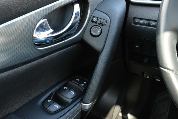 Nissan QASHQAI 1.3 DIG-T Premium Edition 140 PK | Lederen bekleding | Panoramadak | 360 Camera | Stoelverwarming | Navigatie | CarPlay | LMV 19" | LED