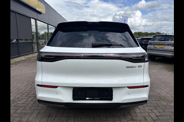 GEELY E5 Pro 60 kWh | Stoelverwarming & verkoeling | Warmtepomp | 360 Camera | Parkeersensoren |