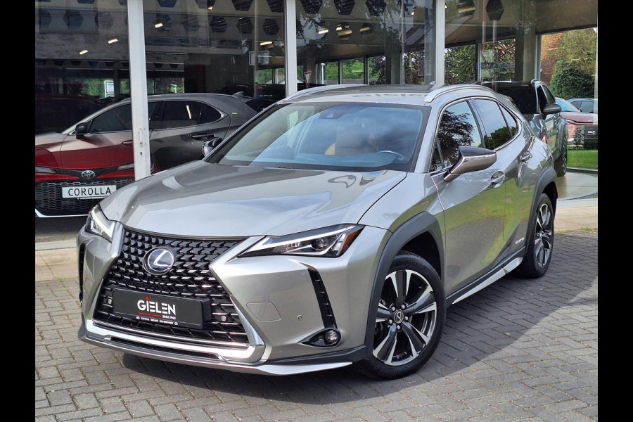 Lexus UX 250h AWD Luxury Line | 4X4, Leer, Stoelverwarming, Navigatie, Parkeersensoren, 18 inch, Privacy glass