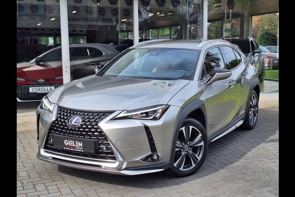 Lexus UX 250h AWD Luxury Line | 4X4, Leer, Stoelverwarming, Navigatie, Parkeersensoren, 18 inch, Privacy glass