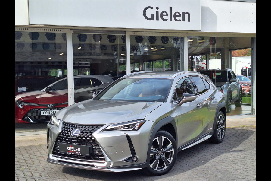 Lexus UX 250h AWD Luxury Line | 4X4, Leer, Stoelverwarming, Navigatie, Parkeersensoren, 18 inch, Privacy glass