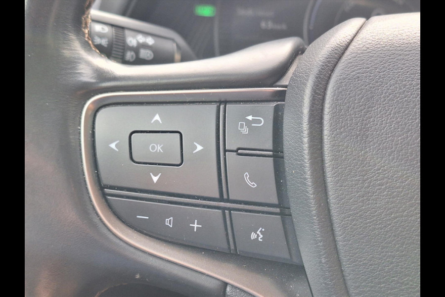 Lexus UX 250h AWD Luxury Line | 4X4, Leer, Stoelverwarming, Navigatie, Parkeersensoren, 18 inch, Privacy glass