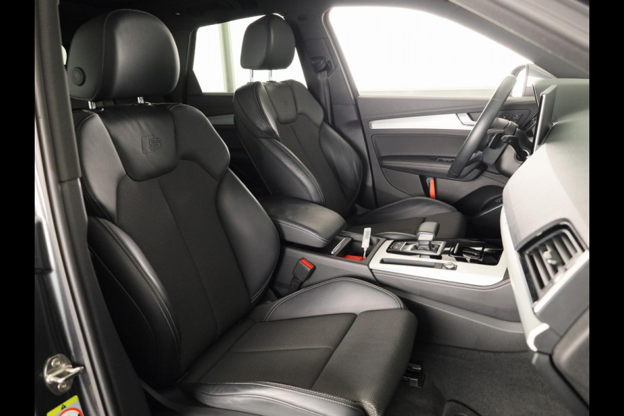 Audi Q5 50 TFSI e S edition 299pk | Panoramdak | 20 Inch Audi Sport velgen | Verwarmbare voorstoelen | Pack Tour | Pack Parking | Matrix Led verlichting