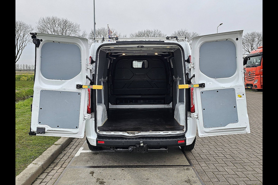 Ford Transit Custom 320 2.0 L2H1 2x schuifdeur, airco, pdc, trekhaak, stoelverwarming