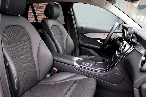 Mercedes-Benz GLC 300e 4MATIC AMG Line Premium+ | SoH 100% | Distronic+ | Panoramadak | Burmester | Memory | Trekhaak | Surround Camera | Multibeam LED | Nightpakket | Augmented Reality |