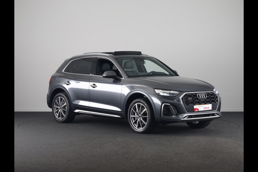 Audi Q5 50 TFSI e S edition 299pk | Panoramdak | 20 Inch Audi Sport velgen | Verwarmbare voorstoelen | Pack Tour | Pack Parking | Matrix Led verlichting