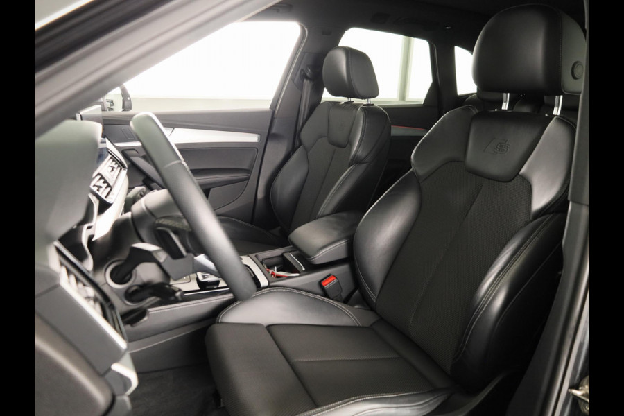 Audi Q5 50 TFSI e S edition 299pk | Panoramdak | 20 Inch Audi Sport velgen | Verwarmbare voorstoelen | Pack Tour | Pack Parking | Matrix Led verlichting